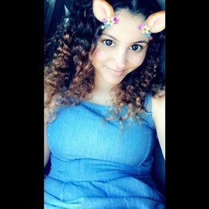 Meet your Posher, Alexis